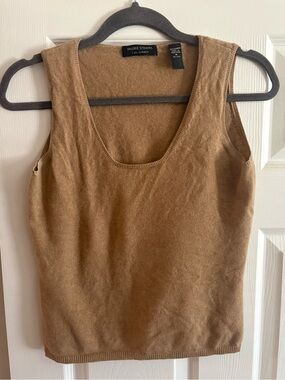 100% cashmere Valerie Stevens vest sleeveless blouse top tan quiet luxury M
